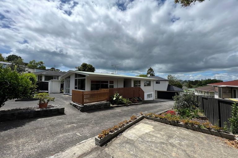 Photo of property in 3 Kerria Place, Sunnynook, Auckland, 0620