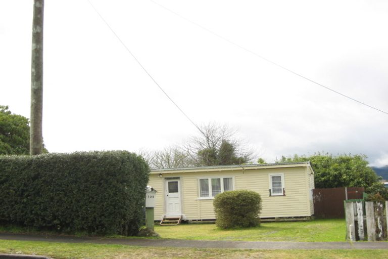 Photo of property in 104 Rangatira Drive, Mangakino, 3421