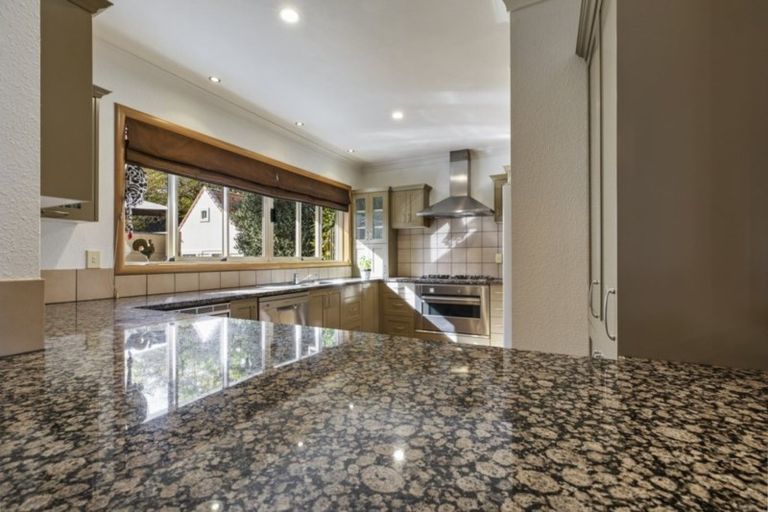 Photo of property in 556 River Road, Fairfield, Hamilton, 3214