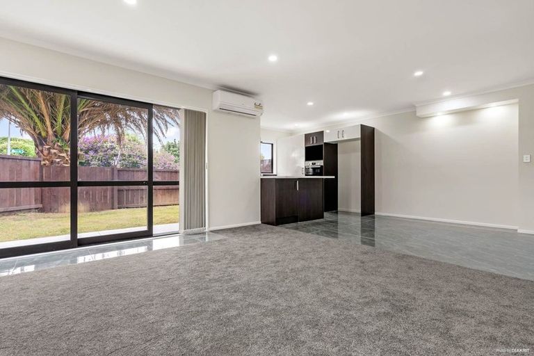 Photo of property in 7a Sturdee Road, Manurewa, Auckland, 2102