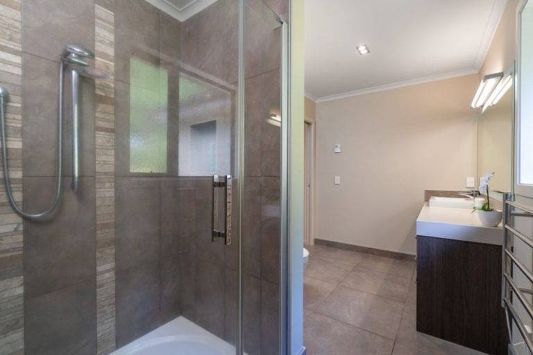 Photo of property in 174 Mapara Road, Acacia Bay, Taupo, 3385