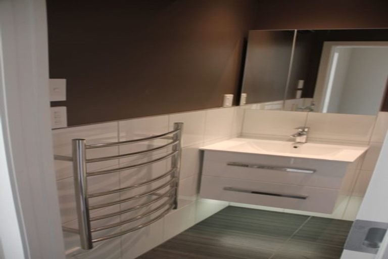 Photo of property in 6/61 Black Rock Road, Newlands, Wellington, 6037