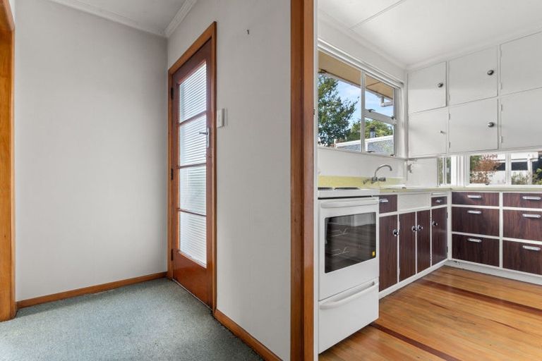 Photo of property in 83 Victoria Street, Carterton, 5713