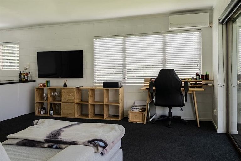 Photo of property in 6/22a Church Street, Northcote Point, Auckland, 0627