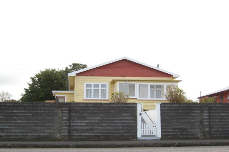 Photo of property in 37 Miranda Street, Stratford, 4332