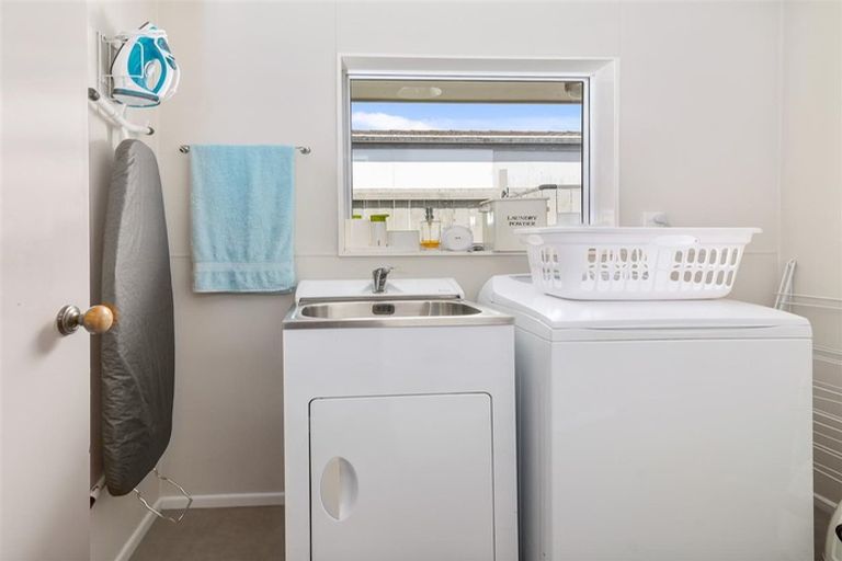 Photo of property in 12b Holland Street, Glenholme, Rotorua, 3010