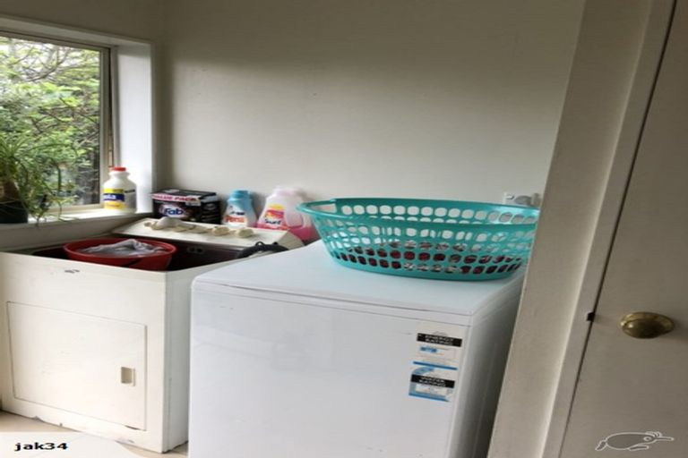 Photo of property in 39a Central Park Drive, Te Atatu South, Auckland, 0610