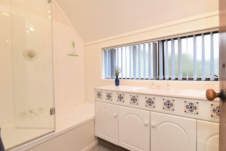 Photo of property in 207 Larnach Road, Waverley, Dunedin, 9013