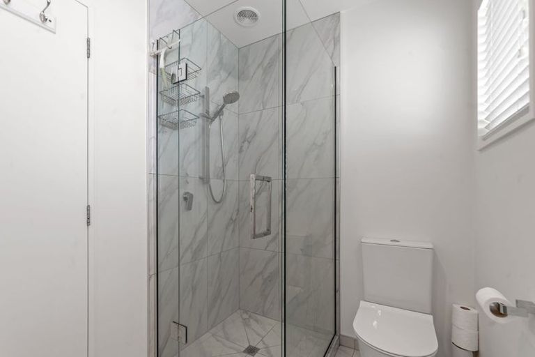 Photo of property in 1/47 Beachville Road, Redcliffs, Christchurch, 8081