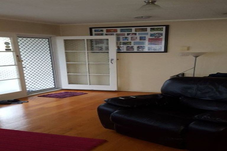 Photo of property in 27 Astor Place, Manurewa, Auckland, 2102