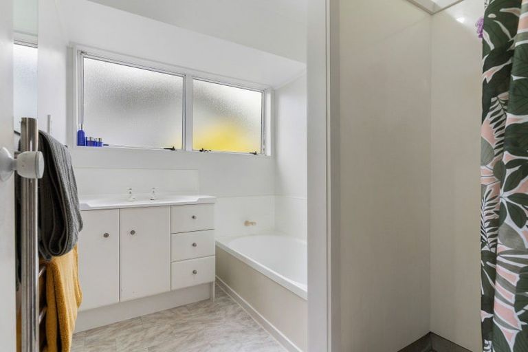 Photo of property in 104b Tirohanga Drive, Whangamata, 3620