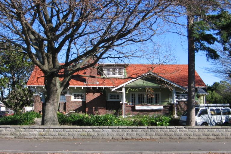 Photo of property in 14 Ward Street, Palmerston North, 4410