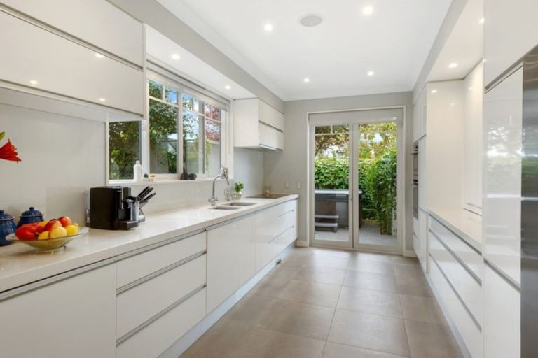 Photo of property in 39a Mcdougall Avenue, St Albans, Christchurch, 8014