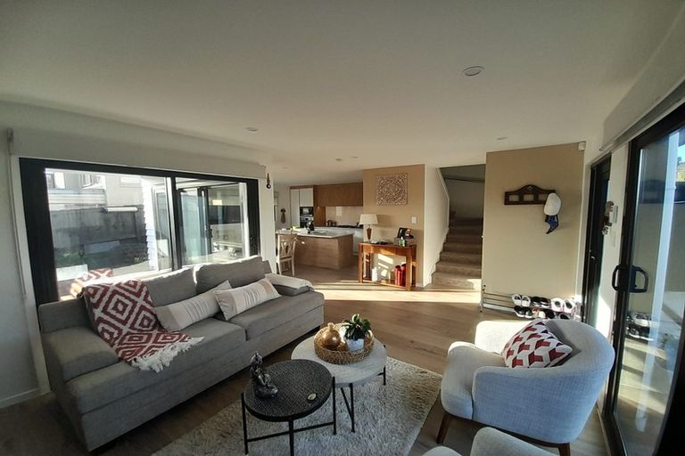 Photo of property in 148a Hutchinsons Road, Bucklands Beach, Auckland, 2014