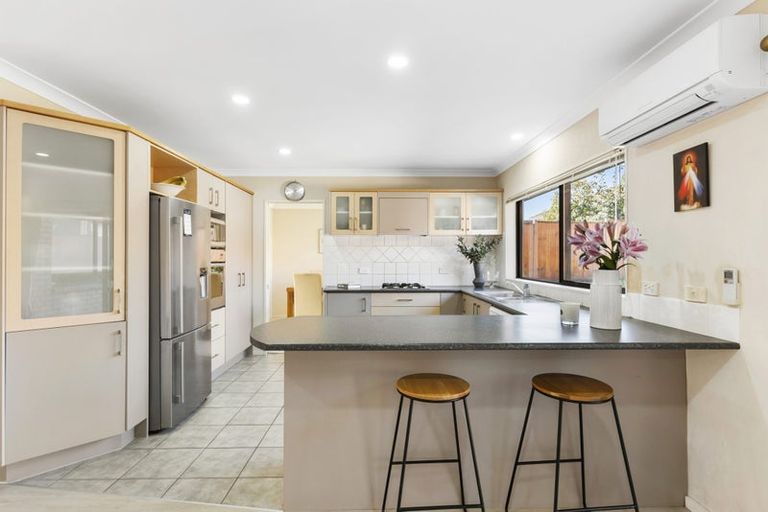 Photo of property in 4 Raphoe Road, Flat Bush, Auckland, 2019