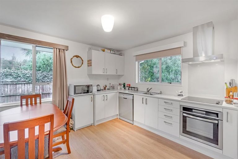 Photo of property in 1/40a Prestons Road, Redwood, Christchurch, 8051