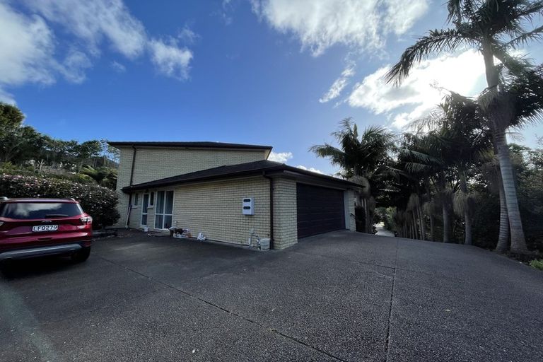 Photo of property in 12 Oakford Park Crescent, Greenhithe, Auckland, 0632