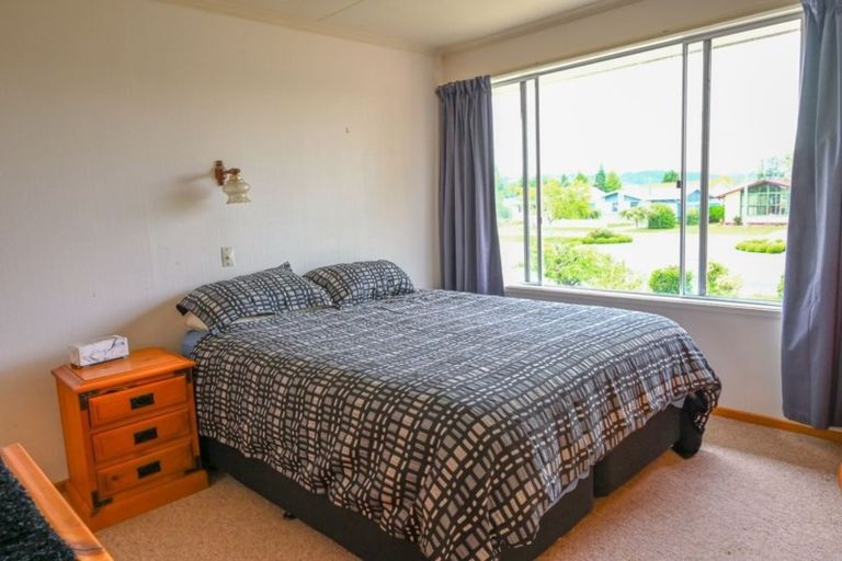 Photo of property in 11 Centennial Avenue, Balclutha, 9230