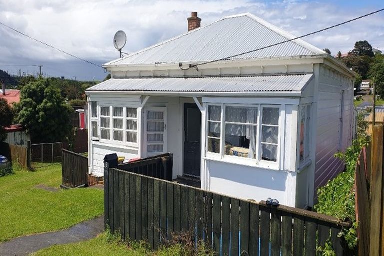 Photo of property in 7 Leicester Street, Patea, 4520
