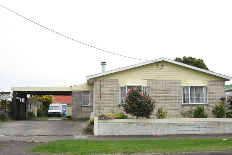 Photo of property in 39 Cracroft Street, Waitara, 4320