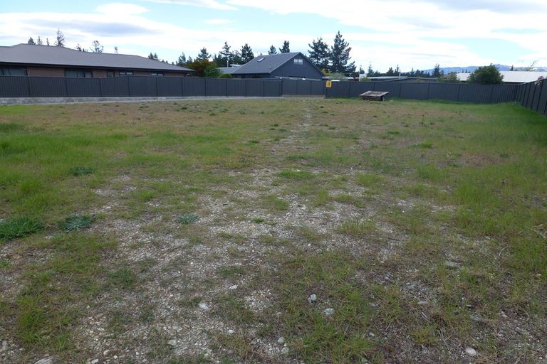 Photo of property in 16 Larch Crescent, Alexandra, 9320