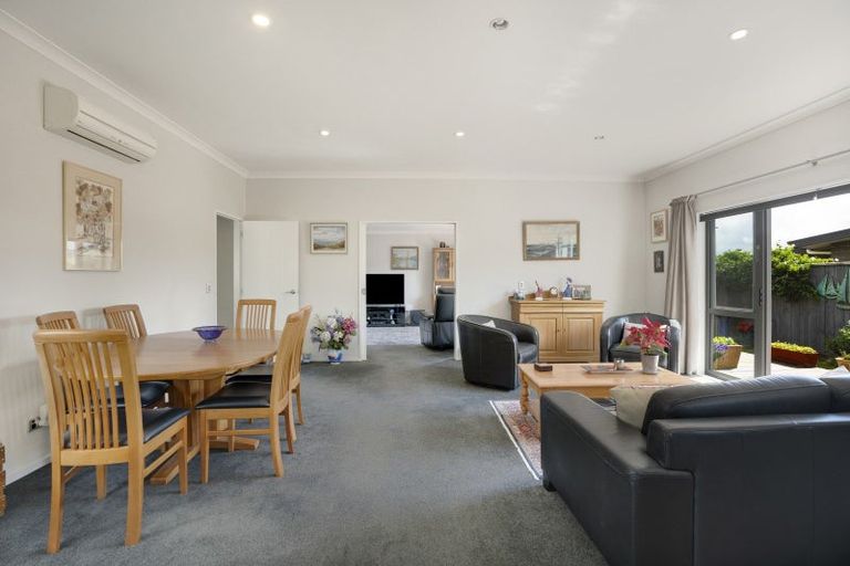 Photo of property in 3 Caterer Lane, Paraparaumu, 5032