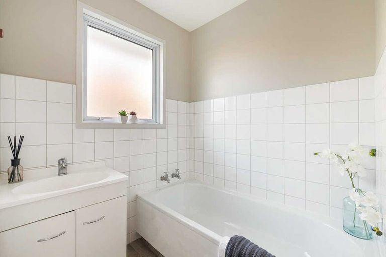 Photo of property in 1/53 Bassett Street, Burwood, Christchurch, 8083