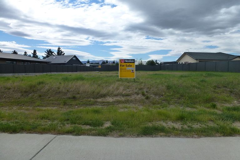 Photo of property in 16 Larch Crescent, Alexandra, 9320