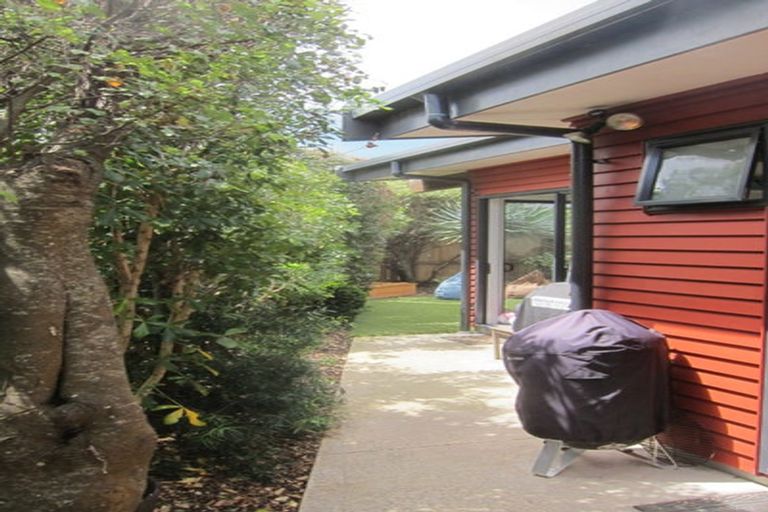 Photo of property in 51 Minaret Drive, Bucklands Beach, Auckland, 2014