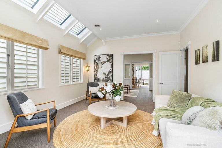 Photo of property in 28 Goring Street, Thorndon, Wellington, 6011