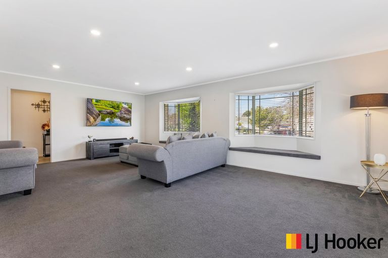 Photo of property in 62 Tington Avenue, Wattle Downs, Auckland, 2103
