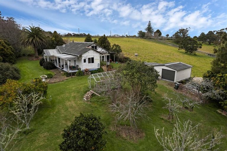 Photo of property in 375 Whitford Road, Whitford, Howick, 2571