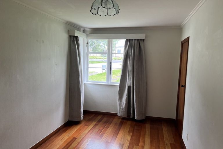Photo of property in 105 Lake Road, Northcote, Auckland, 0627