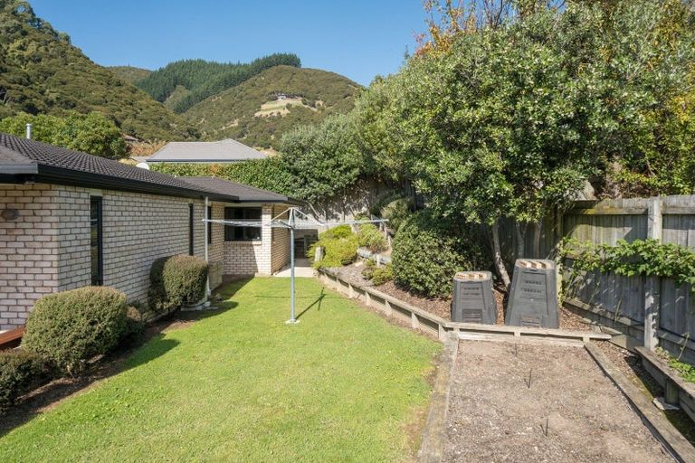 Photo of property in 14 Farleigh Street, Atawhai, Nelson, 7010