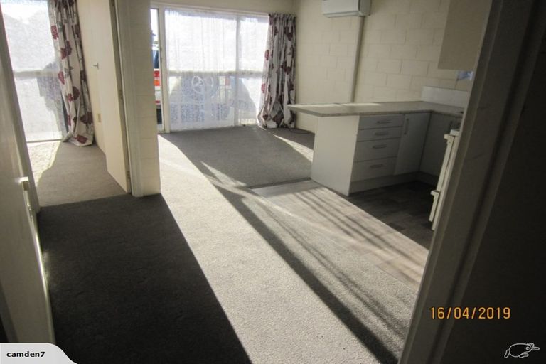 Photo of property in 1/112a Olliviers Road, Phillipstown, Christchurch, 8011