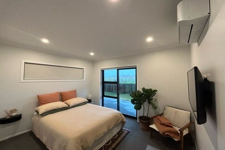 Photo of property in 1a Sandhurst Drive, Papamoa Beach, Papamoa, 3118