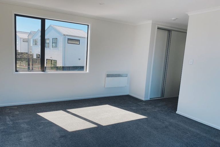 Photo of property in 10 Awamarino Way, Westgate, Auckland, 0614
