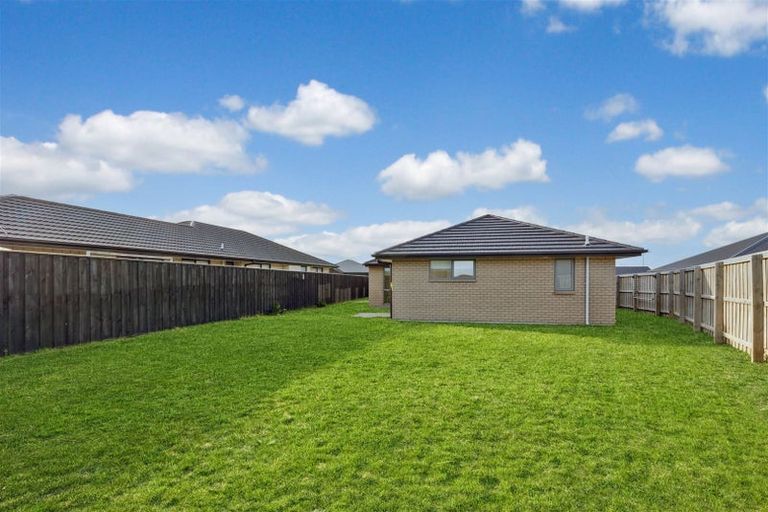 Photo of property in 72 Avanda Avenue, Rolleston, 7615