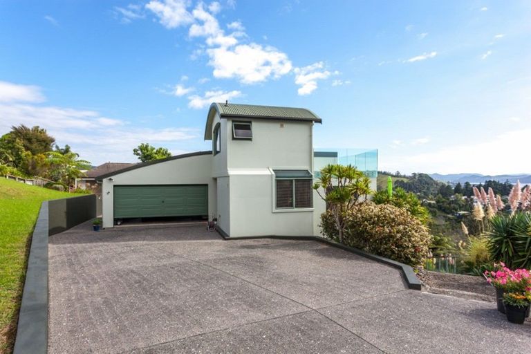 Photo of property in 116 Pacific View Drive, Whangamata, 3620