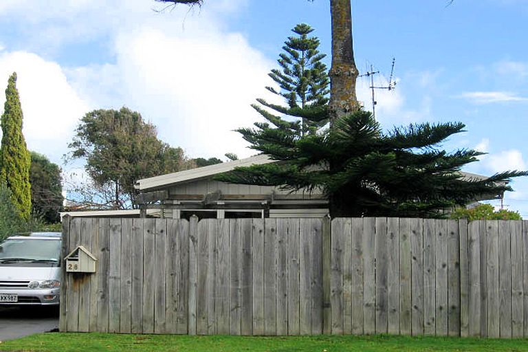 Photo of property in 28 Chums Road, Paraparaumu Beach, Paraparaumu, 5032
