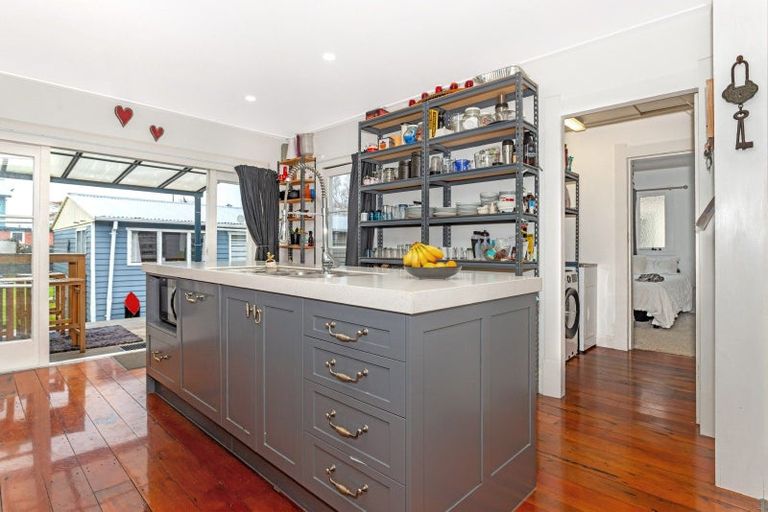 Photo of property in 13 Bayly Street, Te Hapara, Gisborne, 4010