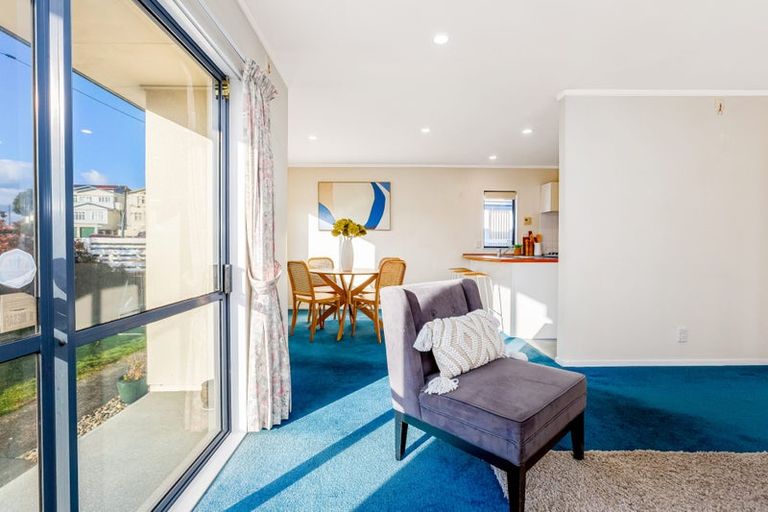 Photo of property in 1/186 Rongotai Road, Rongotai, Wellington, 6022