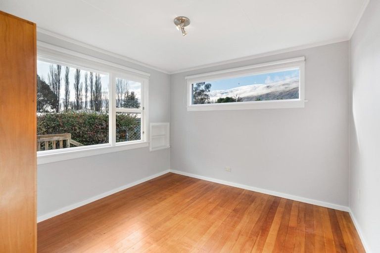 Photo of property in 15 Oxford Street, Kingston, Athol, 9793