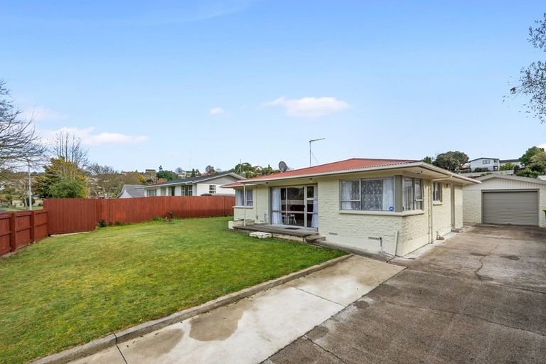 Photo of property in 94 Aberdeen Drive, Dinsdale, Hamilton, 3204