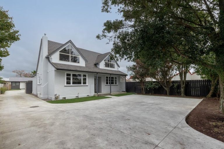 Photo of property in 76a Wood Street, Takaro, Palmerston North, 4410