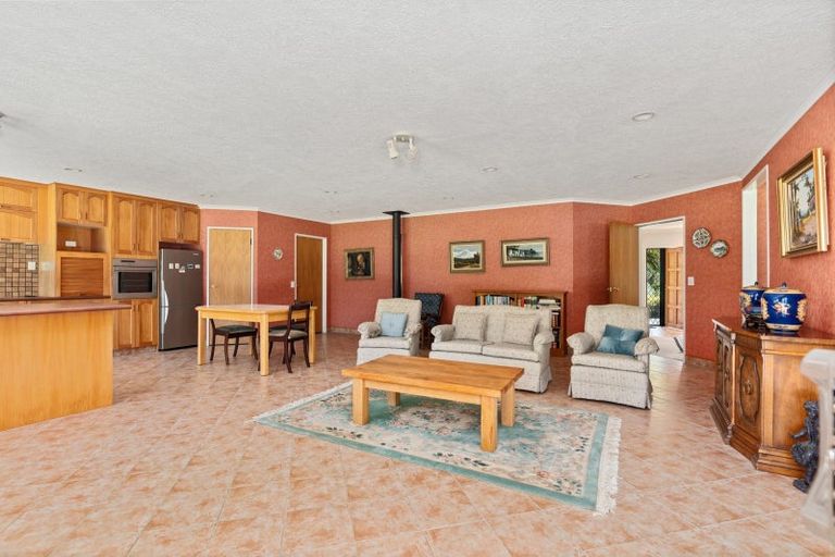 Photo of property in 128 Tararua Drive, Upper Plain, Masterton, 5888