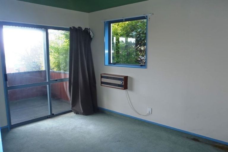 Photo of property in 49a Wynyard Crescent, Fernhill, Queenstown, 9300