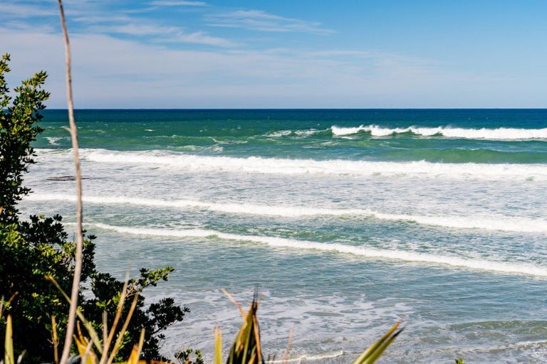 Photo of property in 8a Queen Street, Brighton, Dunedin, 9035