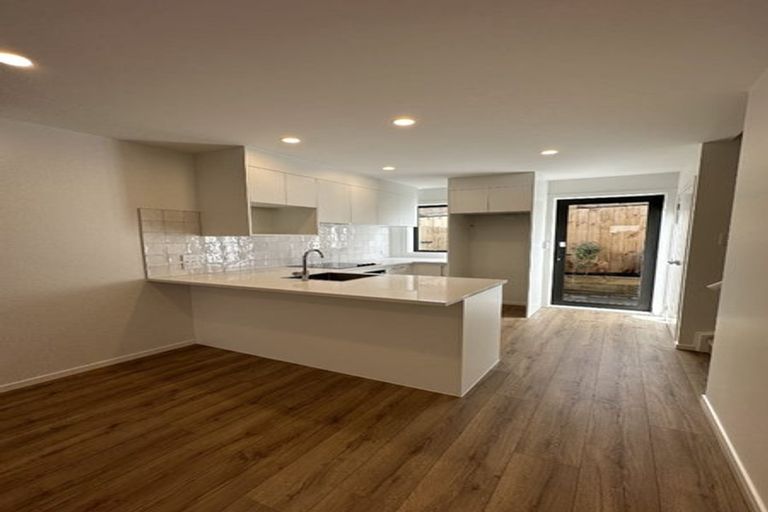 Photo of property in 23/28 Westgate Drive, Westgate, Auckland, 0614