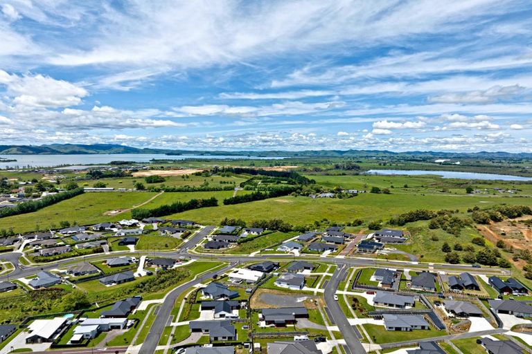 Photo of property in 6 Rylstone Way, Te Kauwhata, 3710